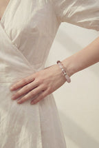 wearing-pisces-constellation-bracelet-for-emotional-healing