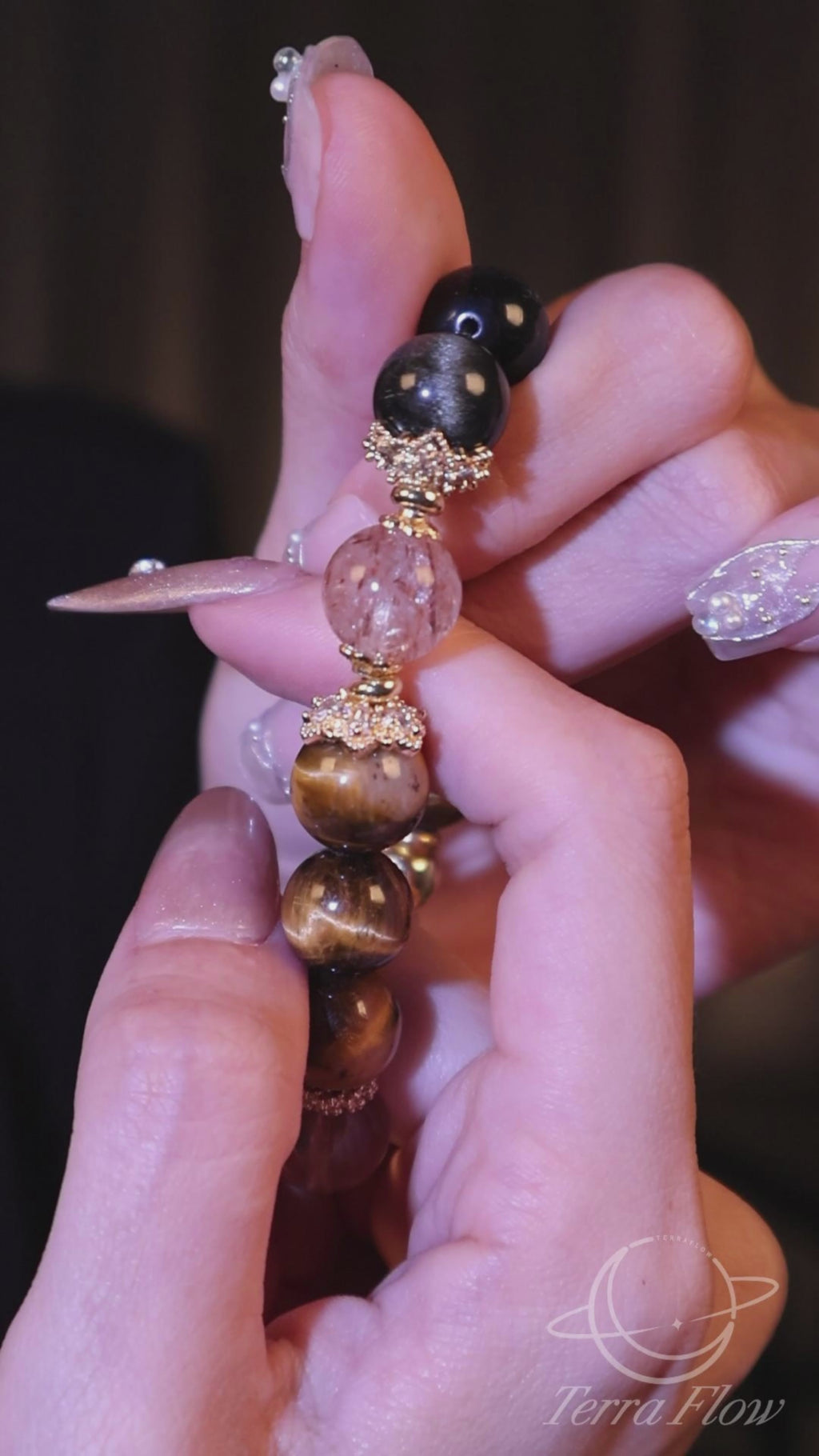 natural-tiger-eye-multicolor-rutilated-quartz-bracelet-golden-horizon-confidence-video